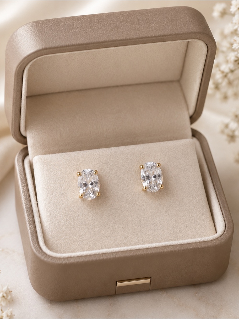 ✨ 14K Yellow Gold Oval White Zircon Stud Earrings ✨